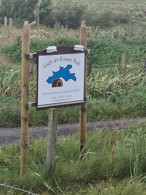 Loch An Eilean Pod Isle Of South Uist Villa Pollachara Buitenkant foto